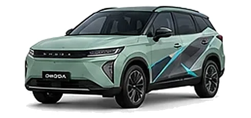 Omoda Omoda 7 in Jade Green with custom vinyl graphics, front three-quarter view.